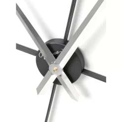 KARE Design Uhren-Wanduhr Nevio Silber O95Cm